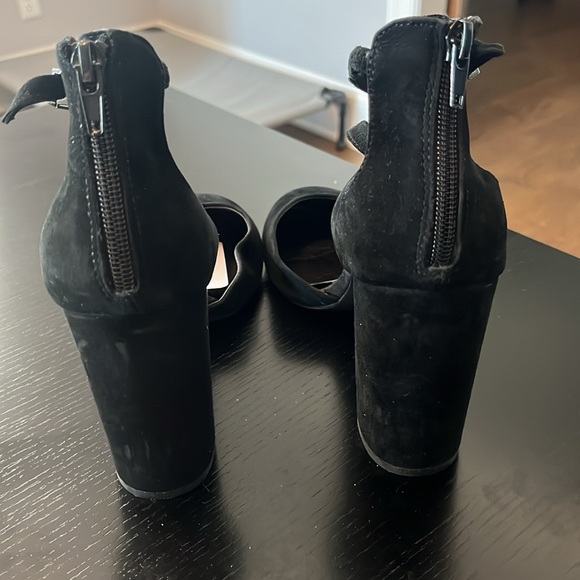 Bleeker and Bond black faux suede block heels. - Picture 3 of 4